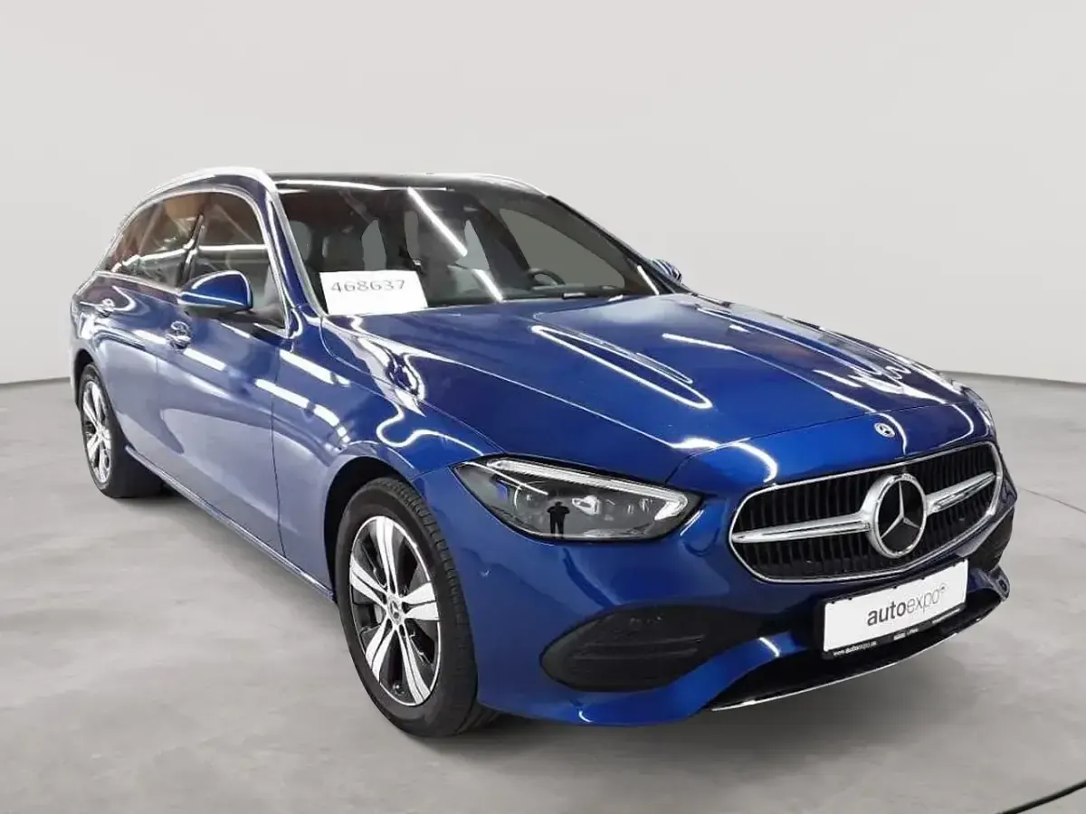 Używany Mercedes C300e Avantgarde 204 KM (150 kW) 2023 Kombi