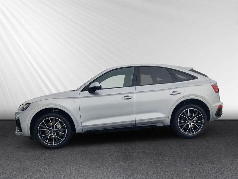 Gebraucht Audi Q5 Ambiente 204 PS (150 kW) 2022 Florettsilber (metallic) SUV