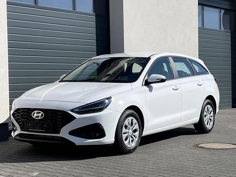 Neu 2025 Hyundai i30 Comfort Kombi | 23.079 € (Superpreis) - Bild 1/3