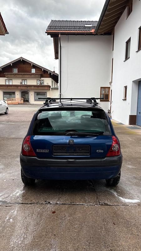 Gebraucht Renault Clio II 58 PS (42 kW) 2000 Blau Kleinwagen