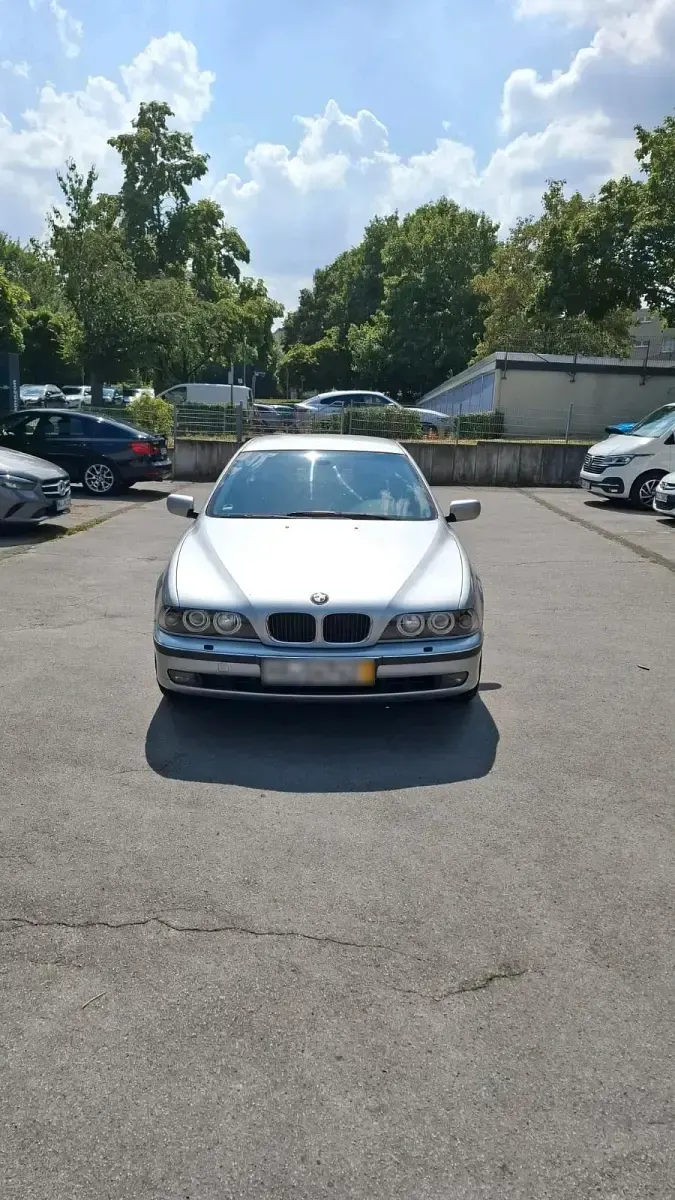 Gebraucht BMW 523 170 PS (125 kW) 1997 Silber Limousine