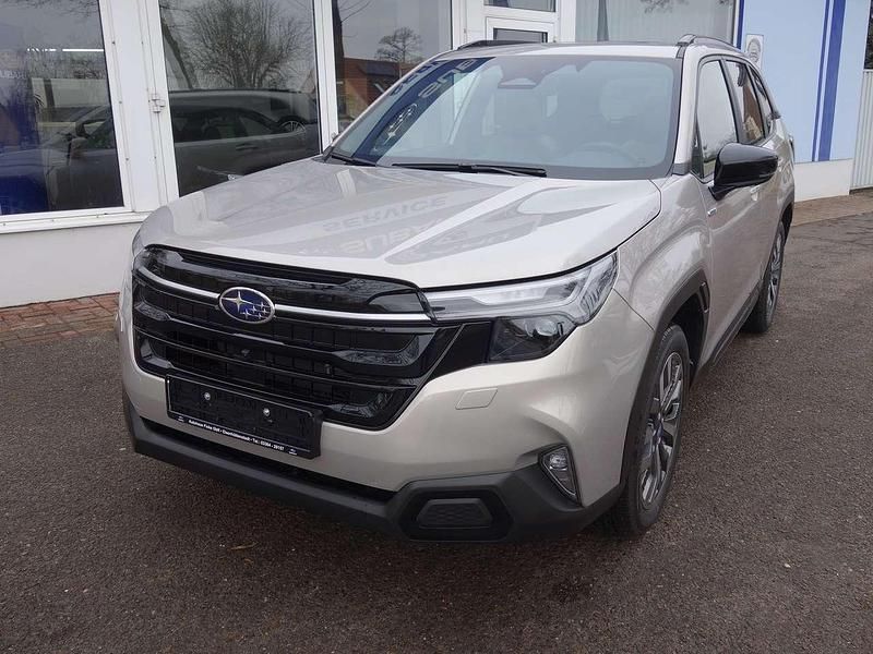 Neu Subaru Forester Platinum 136 PS (100 kW) 2026 Cashmere gold opal SUV