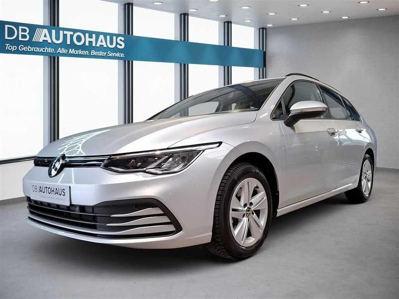 Silber Gebraucht 2022 VW Golf VIII Life Kombi | 20.960 € (Guter Preis) - Bild 1/4