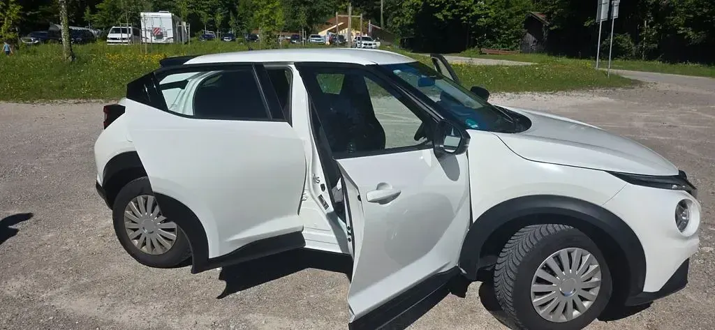 Gebraucht Nissan Juke Acenta 114 PS (83 kW) 2022 Weiß SUV