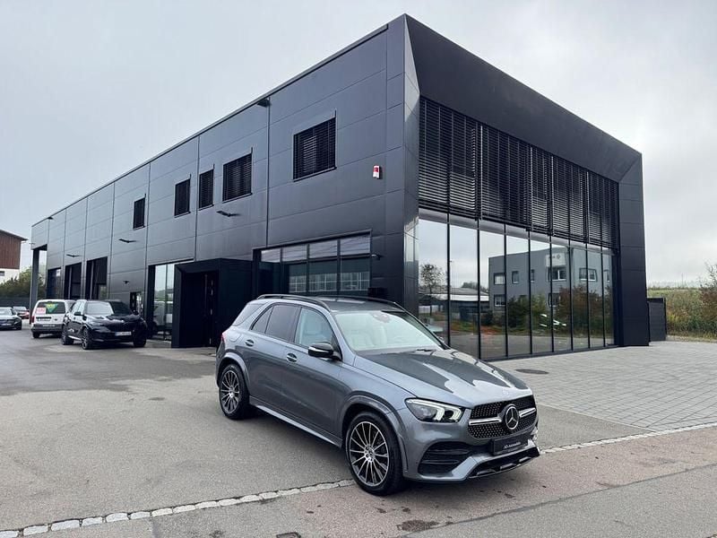 Grau Gebraucht 2022 Mercedes GLE300 AMG SUV | 47.900 € (Guter Preis) - Bild 1/4