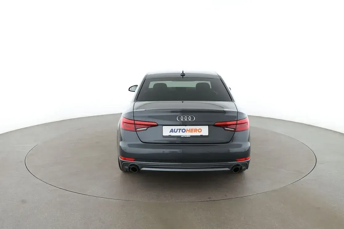 Gebraucht Audi A4 Design 225 PS (165 kW) 2016 Grau Limousine