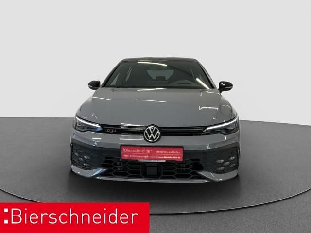 Gebraucht VW Golf VIII GTI 265 PS (194 kW) 2024 Grau Limousine