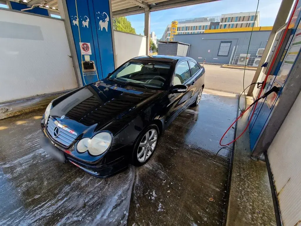 Gebraucht Mercedes C200 163 PS (119 kW) 2003 Schwarz Coupé