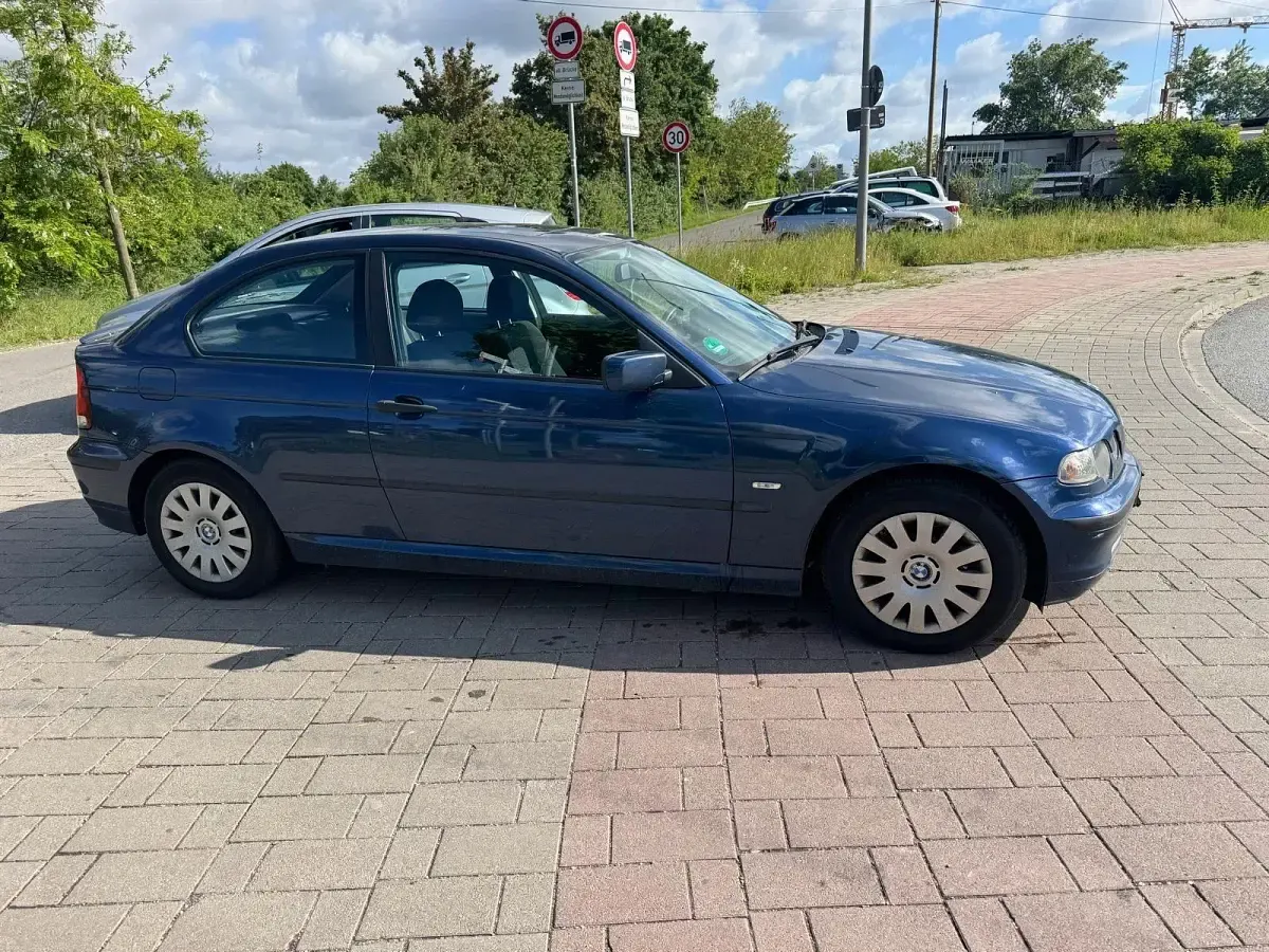 Gebraucht BMW 316 116 PS (85 kW) 2003 Blau Coupé