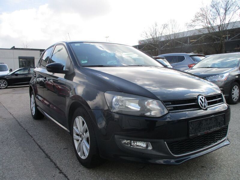 Schwarz Gebraucht 2011 VW Polo Style Limousine | 6.950 € (Etwas zu teuer) - Bild 1/4