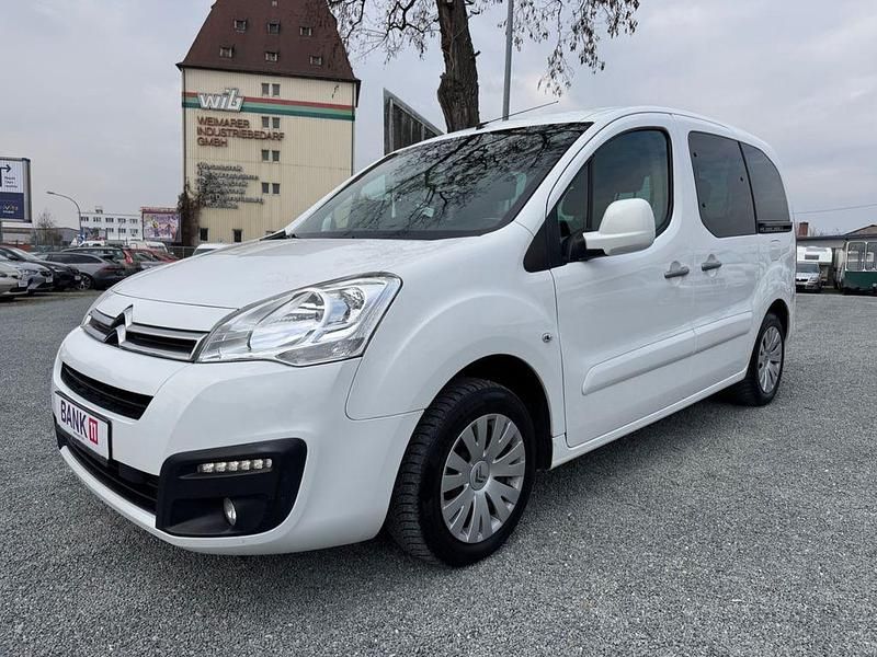 Gebraucht Citroën Berlingo SELECTION 110 PS (80 kW) 2017 Weiß Van / Kleinbus