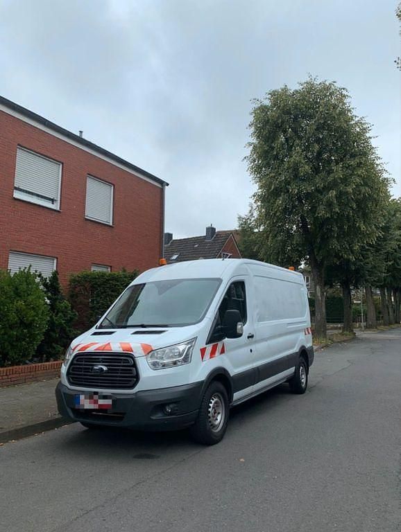 Gebraucht Ford Transit 131 PS (96 kW) 2017 Weiß Van / Kleinbus