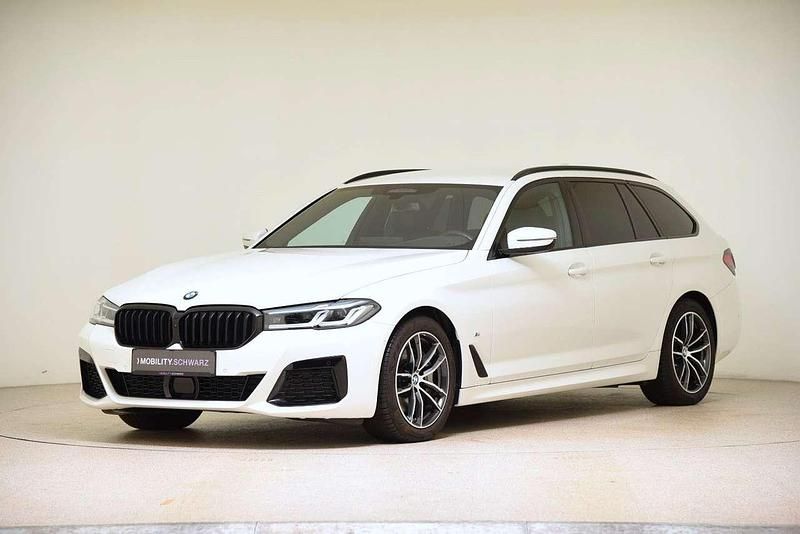 Alpinweiß Gebraucht 2023 BMW 530 M Sport Kombi | 54.980 € (Teuer) - Bild 1/4