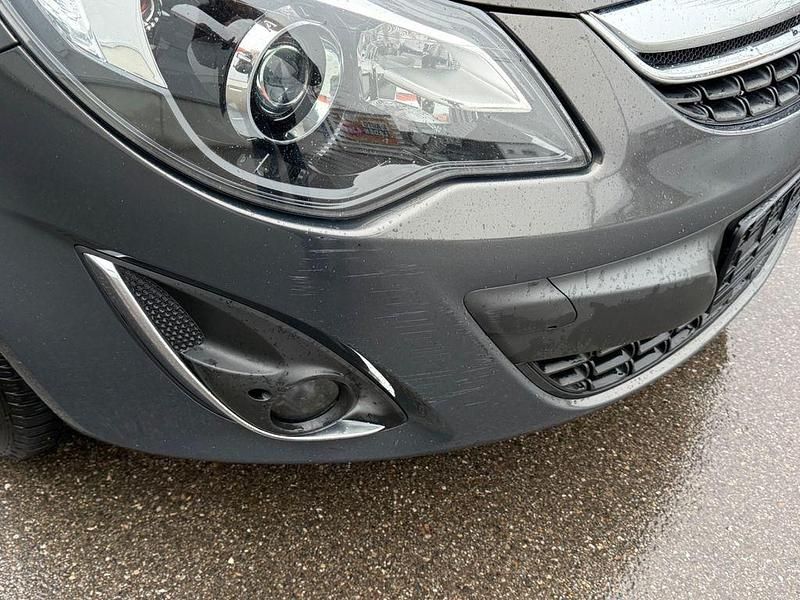 Gebraucht Opel Corsa Innovation 95 PS (69 kW) 2013 Grau Kleinwagen