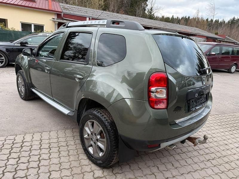 Gebraucht Dacia Duster Lauréate 109 PS (80 kW) 2015 Grau SUV