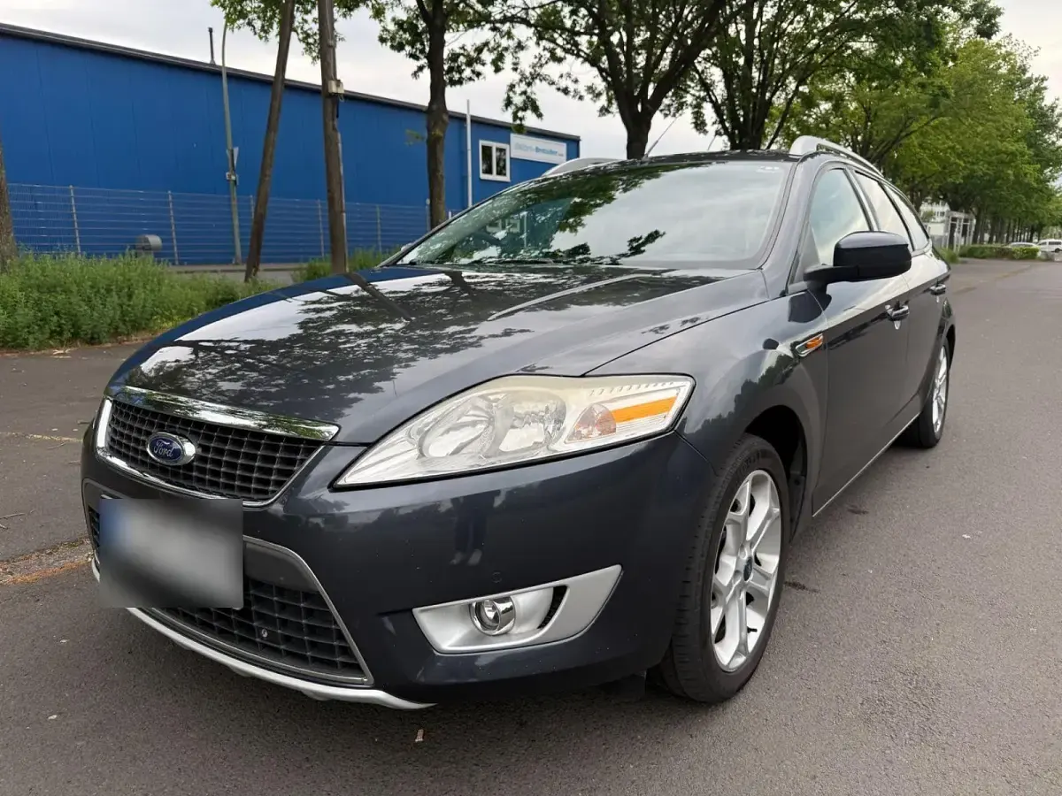Gebraucht Ford Mondeo Sport 140 PS (102 kW) 2010 Grau Kombi