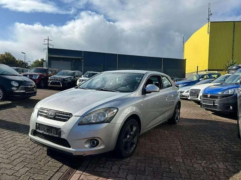 Gebraucht Kia Ceed LX 116 PS (85 kW) 2010 Grau Kleinwagen