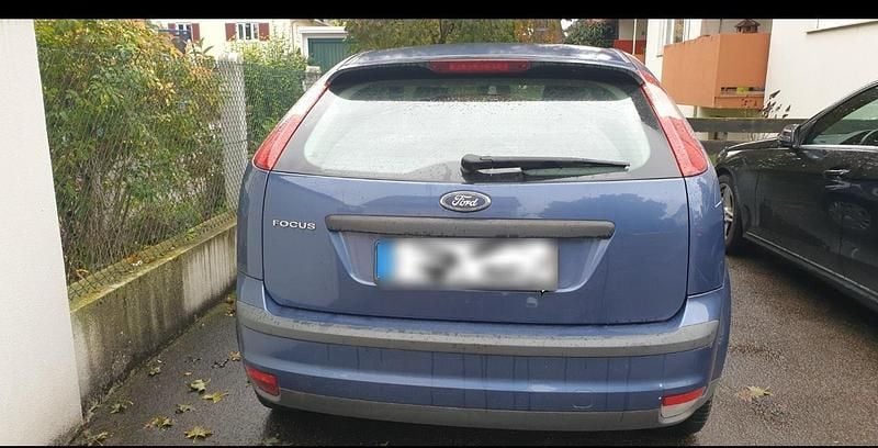 Second-hand Ford Focus 109 CP (80 kW) 2006 Albastru Coupe