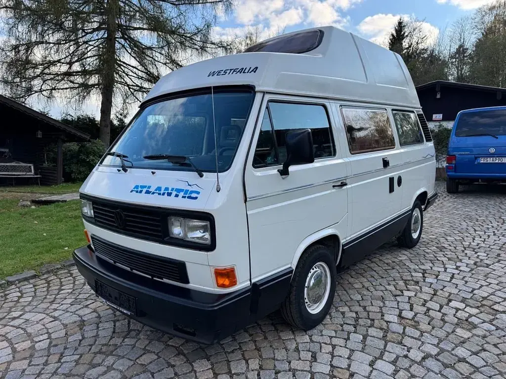 Używany VW Multivan 95 KM (69 kW) 1989 Biały Minivan