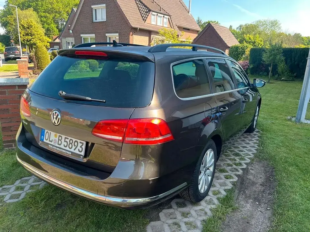 Gebraucht VW Passat 122 PS (89 kW) 2014 Braun Kombi