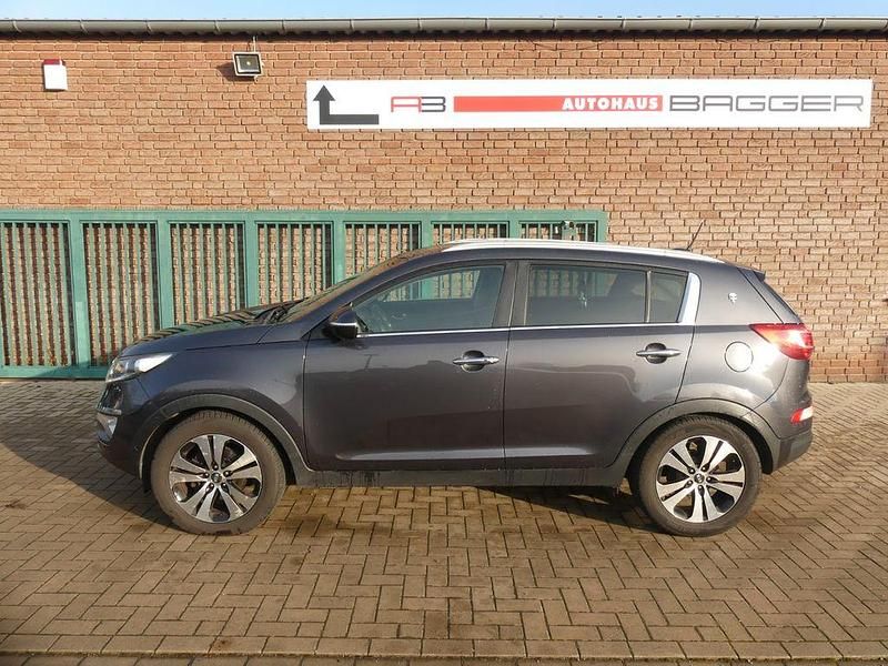 Other Gebraucht 2012 Kia Sportage Spirit SUV | 8.990 € (Etwas zu teuer) - Bild 1/4