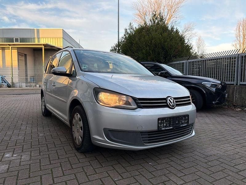 Silber Gebraucht 2011 VW Touran Comfortline Van / Kleinbus | 4.999 € (Superpreis) - Bild 1/4