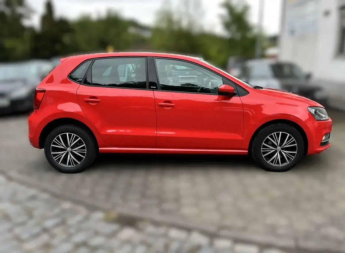 Gebraucht VW Polo Allstar 90 PS (66 kW) 2016 Rot Kleinwagen