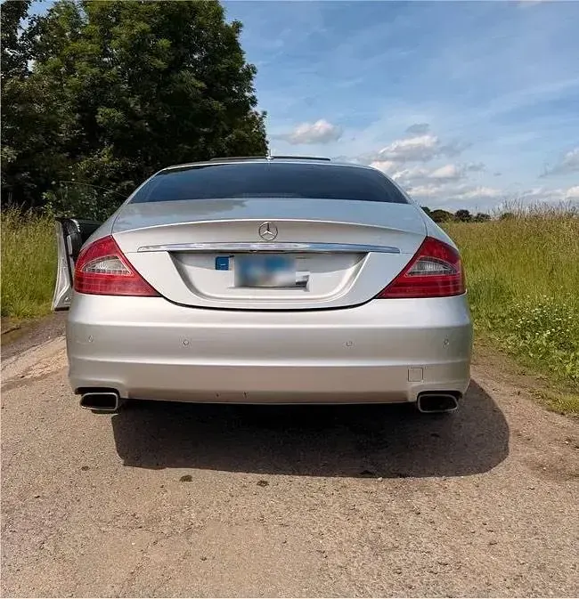 Gebraucht Mercedes CLS500 388 PS (285 kW) 2008 Silber Coupé