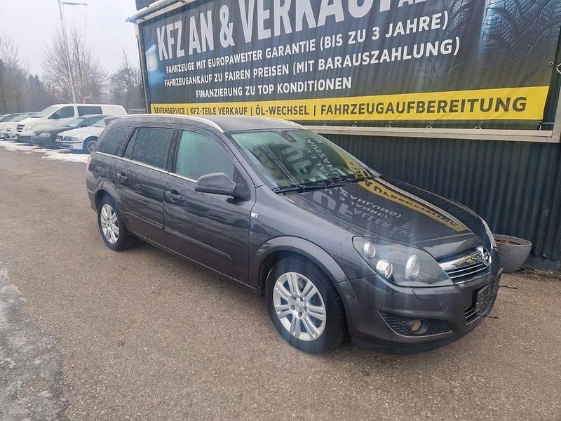 Gebraucht Opel Astra Edition 150 PS (110 kW) 2010 Grau Kombi