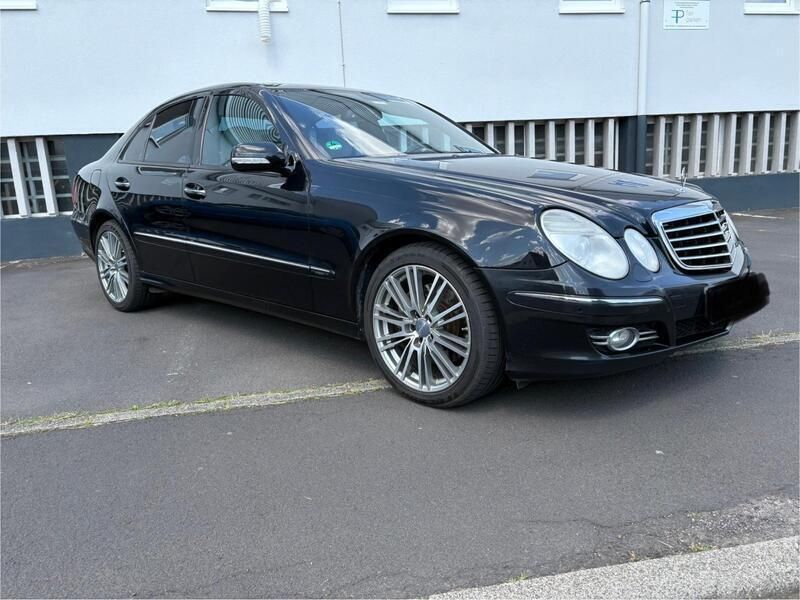 Schwarz Gebraucht 2008 Mercedes E320 Avantgarde Limousine | 5.200 € (Fairer Preis) - Bild 1/4