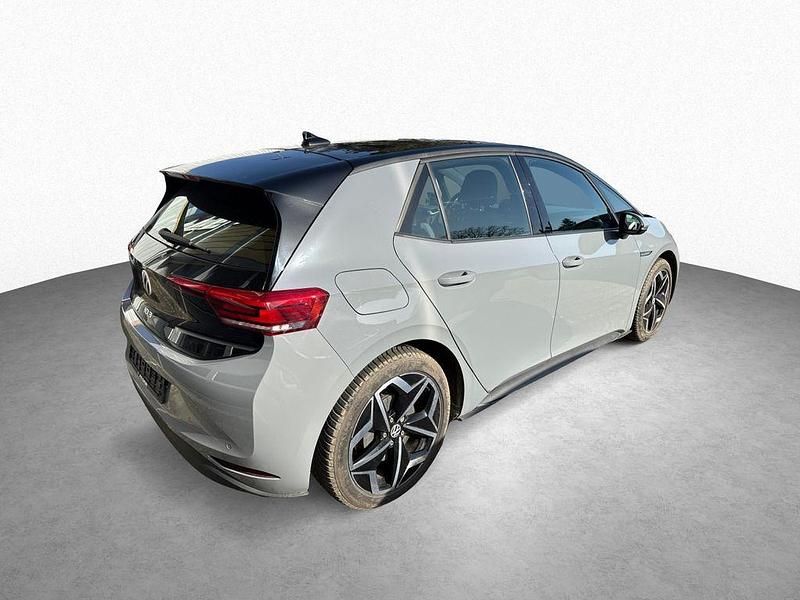 Gebraucht VW ID.3 Pro Performance 150 kW (204 PS) 2022 Mondsteingrau schwarz Kleinwagen