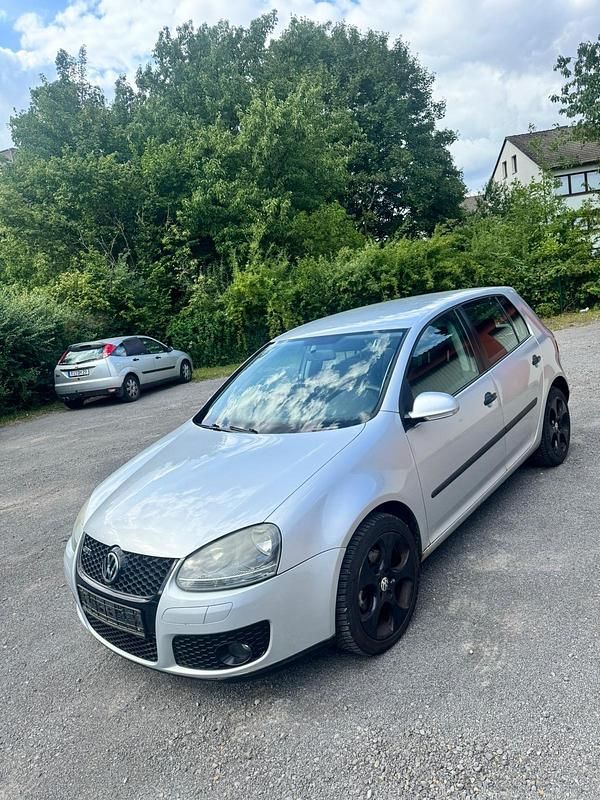 Silber Gebraucht 2004 VW Golf V Kleinwagen | 2.200 € (Guter Preis) - Bild 1/4
