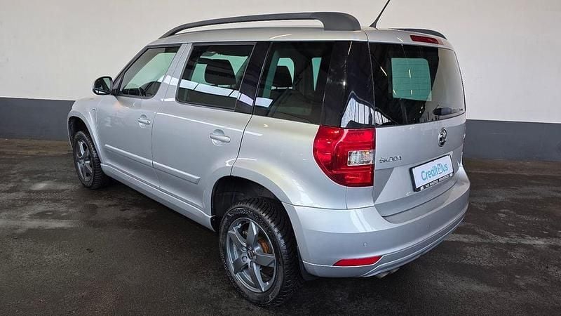 Gebraucht Skoda Yeti Joy 125 PS (91 kW) 2016 Silber SUV