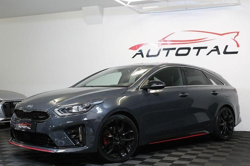 Gebraucht Kia ProCeed GT 204 PS (150 kW) 2019 Grau Limousine