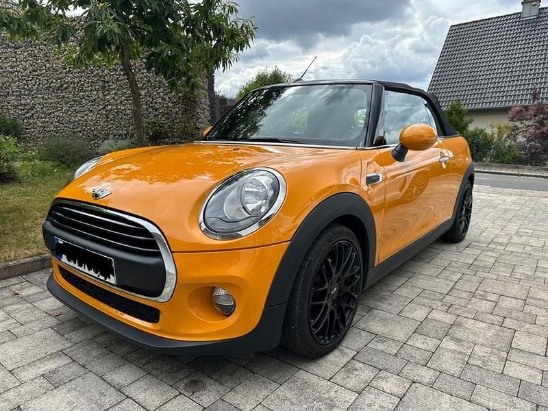 Gebraucht Mini One Cabriolet Pepper 98 PS (72 kW) 2016 Orange Cabrio