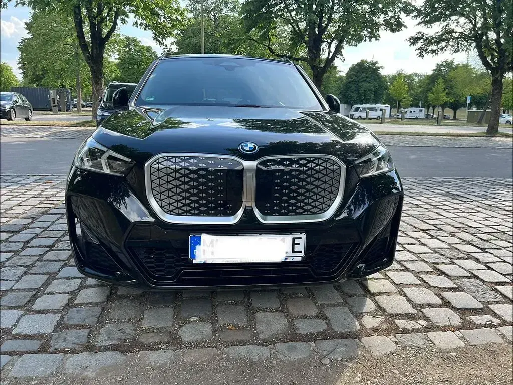 Gebraucht BMW iX1 Performance 230 kW (313 PS) 2024 Schwarz SUV