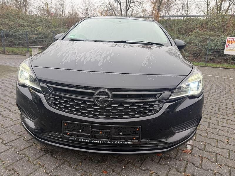 Schwarz Gebraucht 2016 Opel Astra Active Kombi | 4.950 € (Guter Preis) - Bild 1/4