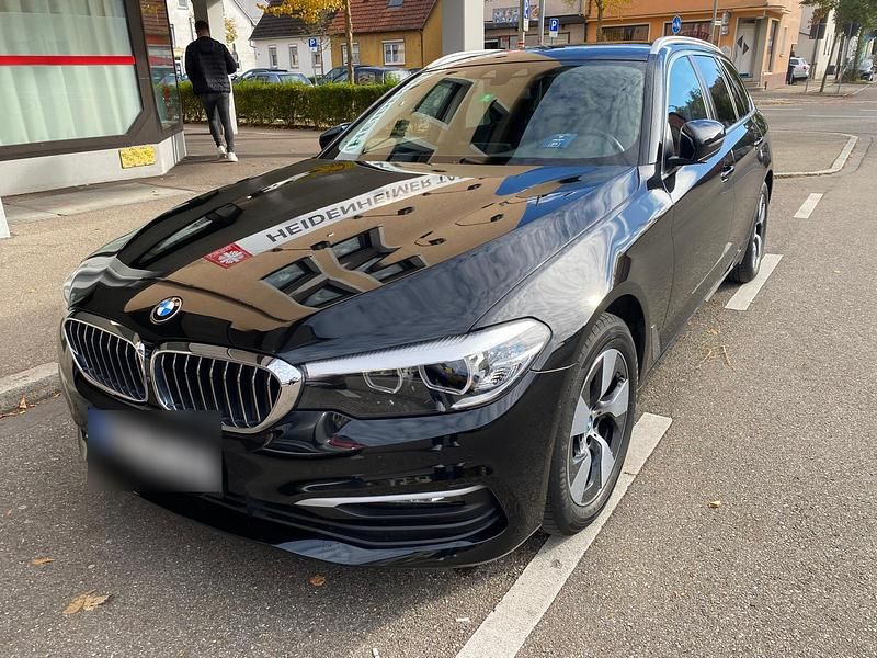 Gebraucht BMW 520 Shadowline 190 PS (139 kW) 2020 Schwarz Kombi