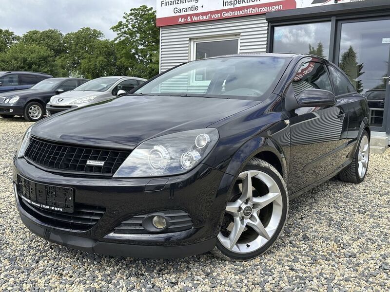Schwarz Gebraucht 2005 Opel Astra GTC Sport Limousine | 5.699 € (Fairer Preis) - Bild 1/4