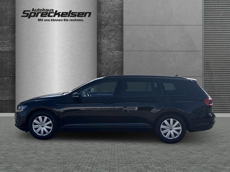 Gebraucht VW Passat Conceptline 150 PS (110 kW) 2022 Schwarz Kombi
