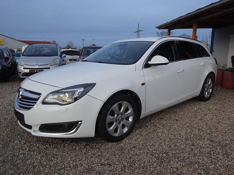 Weiß Gebraucht 2014 Opel Insignia Innovation Kombi | 5.700 € (Fairer Preis) - Bild 1/4
