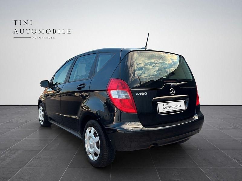 Gebraucht Mercedes A160 95 PS (69 kW) 2010 Schwarz Kleinwagen