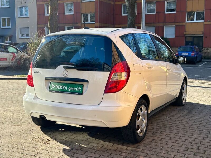 Gebraucht Mercedes A160 95 PS (69 kW) 2010 Weiß Limousine