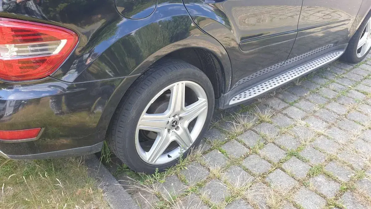 Gebraucht Mercedes ML350 AMG 231 PS (169 kW) 2011 Schwarz SUV