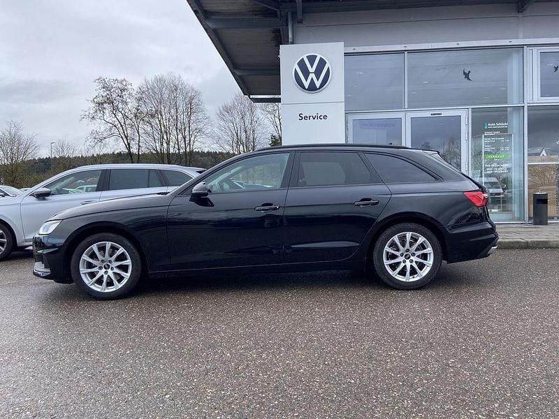 Second-hand Audi A4 150 CP (110 kW) 2022 Negru Break