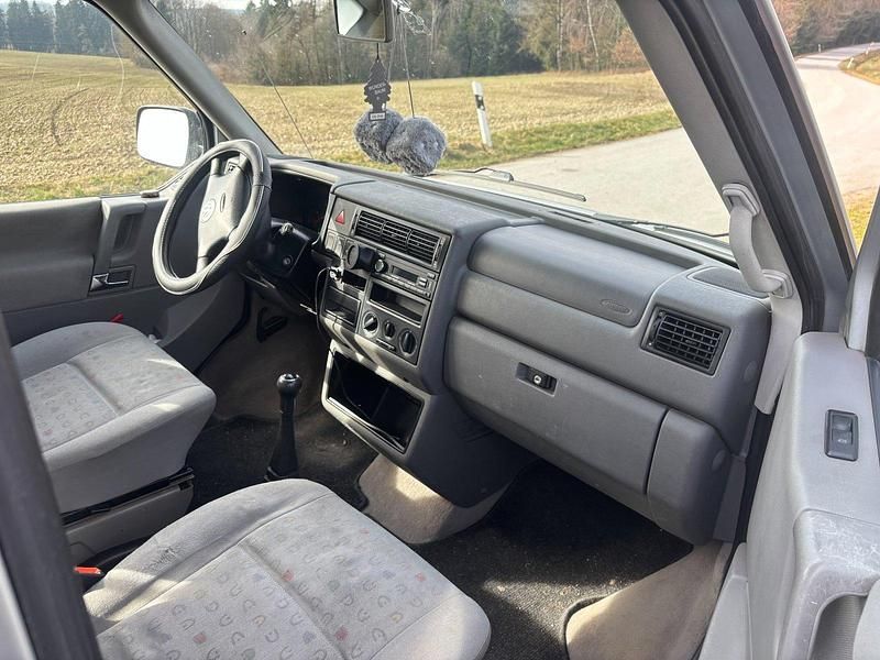 Gebraucht VW T4 88 PS (64 kW) 2002 Silber Van