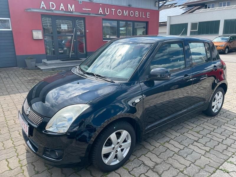 Schwarz Gebraucht 2010 Suzuki Swift SUV | 5.890 € - Bild 1/4