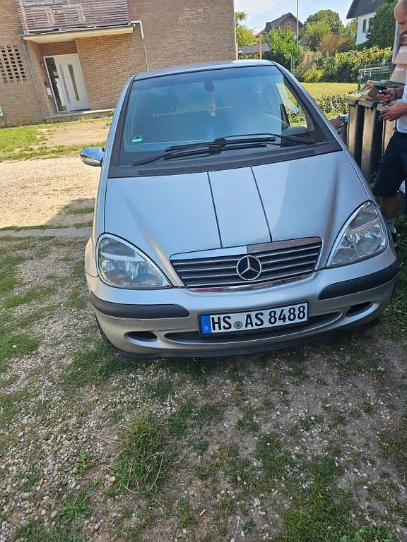 Silber Gebraucht 2003 Mercedes A170 Classic Van / Kleinbus | 1.200 € (Fairer Preis) - Bild 1/4