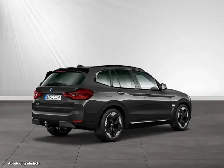 Gebraucht BMW iX3 Impressive 210 kW (286 PS) 2021 Sophistograu brillanteffekt SUV