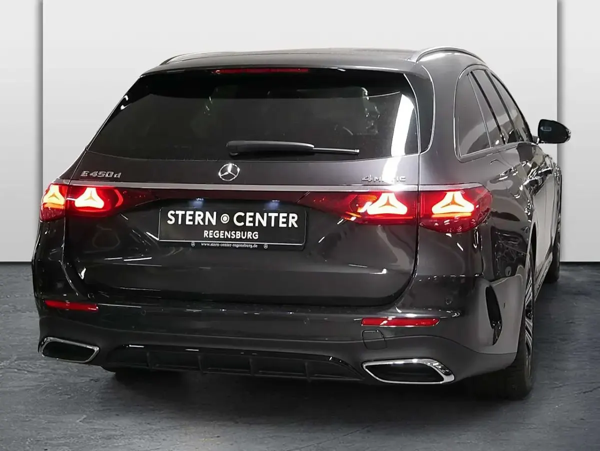 Gebraucht Mercedes E450 AMG 367 PS (269 kW) 2025 Grau Kombi